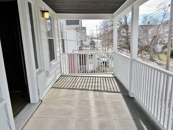 Foto del edificio - 73 Hillside Rd