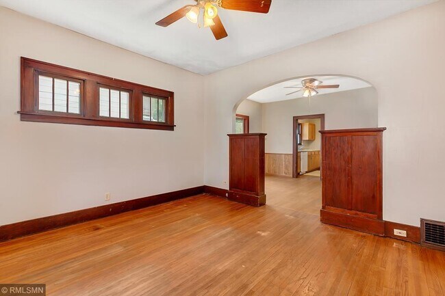 Foto del edificio - 309 Wilson Ave SE