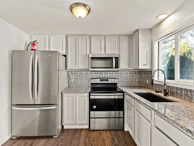 Foto del edificio - 1637-1639 E Hastings Ave