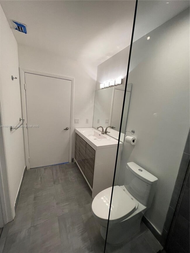 Foto del edificio - 444 NE 30th St