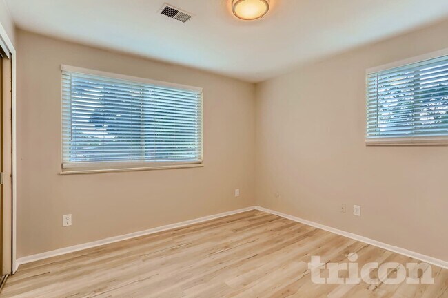 Foto del edificio - 2965 S Eaton St