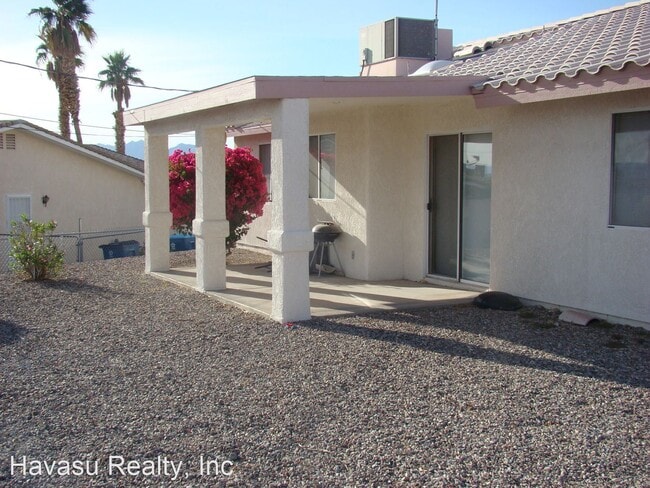 Building Photo - 3 br, 2 bath House - 2174 Smoketree Avenue N.