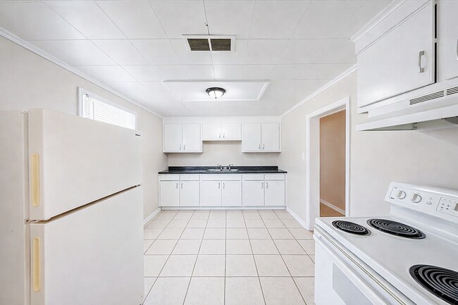 Foto del edificio - 3002 S Rybolt Ave