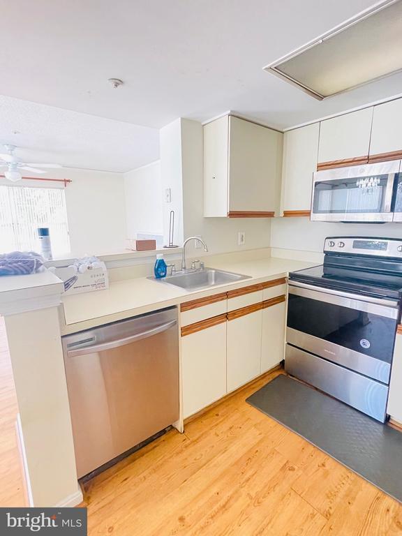 Foto del edificio - 14229 Bowsprit Ln