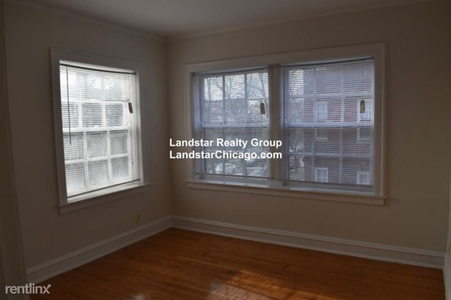 Building Photo - 1712 W Albion Ave