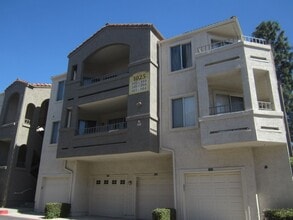 Building Photo - 1025 La Terraza Cir