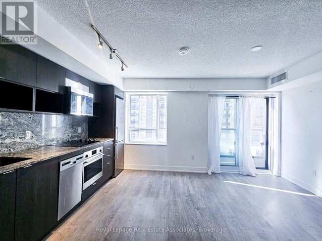 Building Photo - 9 Mabelle Ave