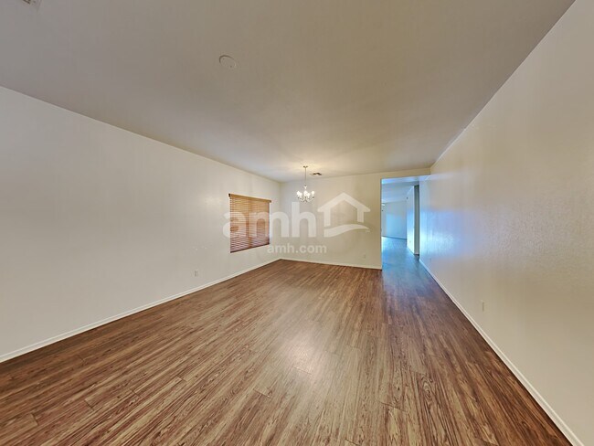 Building Photo - 2839 W Allens Peak Drive