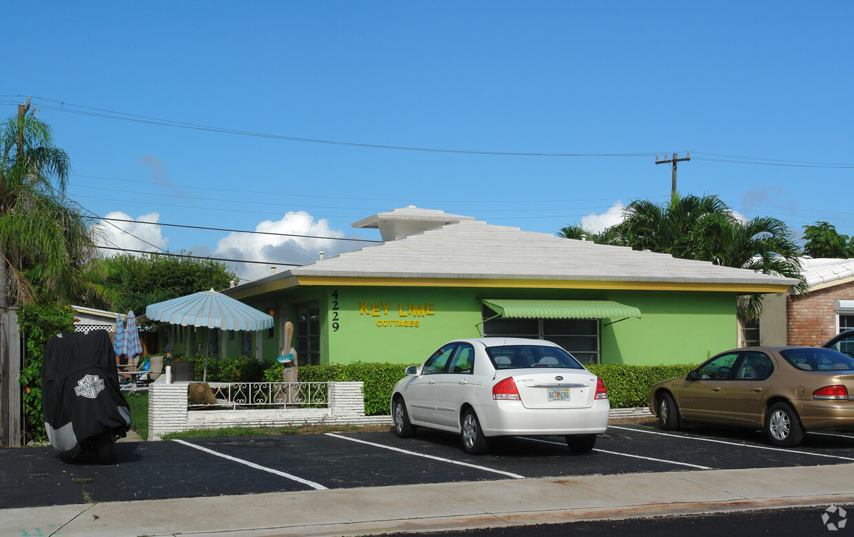 Primary Photo - Key Lime Cottages