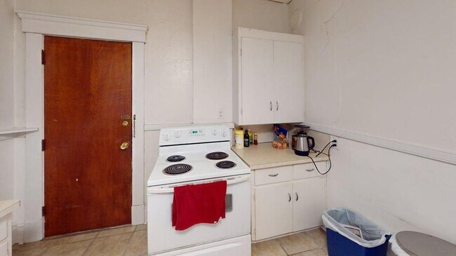 Photo - 1322 S Forest Ave Apartment
