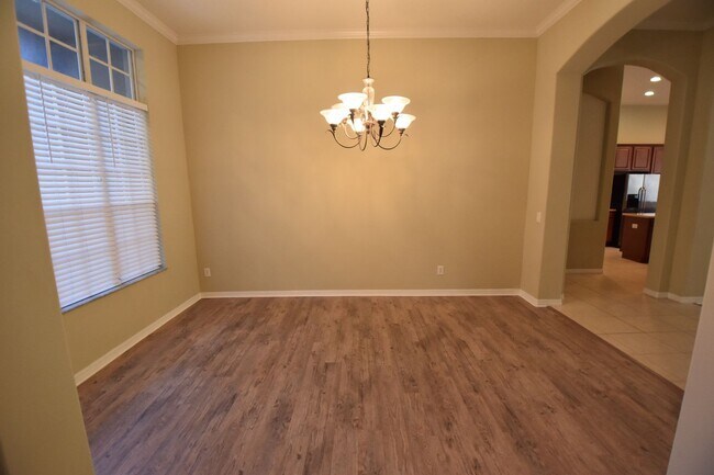 Building Photo - 2524 Emerald Tree Ln