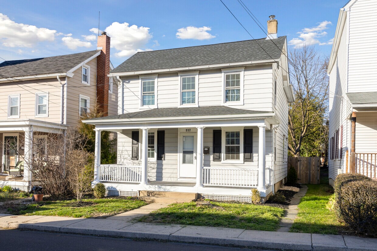 Primary Photo - 117 N 3rd St
