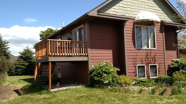 Building Photo - 712 N 22nd Ave