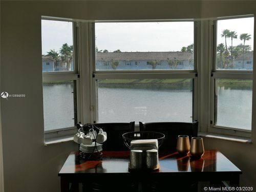 Foto del edificio - 1270 SE 26th St