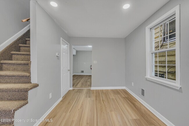 Foto del edificio - 1009 W Lackawanna Ave