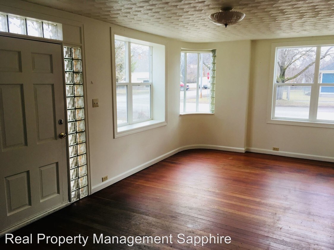Primary Photo - 2 br, 1 bath House - 323 S 7th - 323 S 7th
