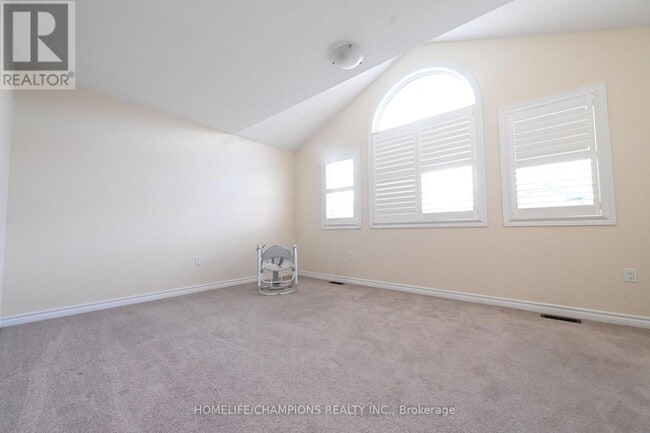 Building Photo - 211 Northglen Blvd