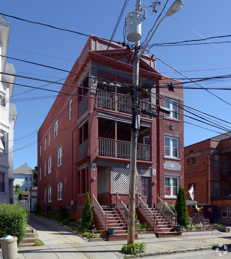 Foto del edificio - 133-135 Deane St