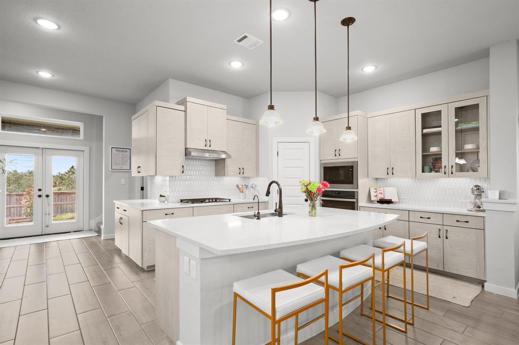 Foto principal - 616 Saturnia Dr