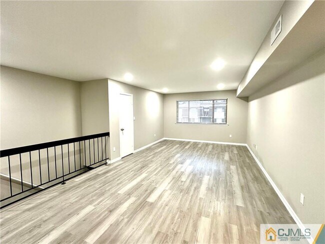Foto del edificio - 1310 Bradley Ct