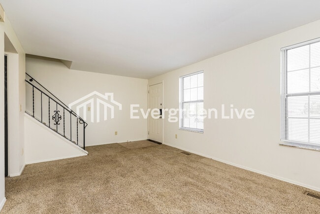 Building Photo - 7959 Mt Hood