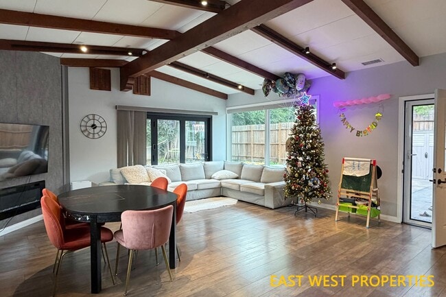 Foto del edificio - 4337 Coolidge Ave