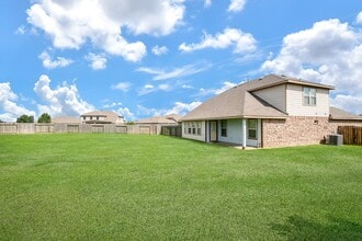 Building Photo - 29251 Jacobs River Dr