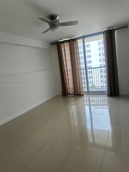 Building Photo - 9273 Collins Ave