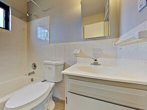 Building Photo - Maple Valley Apartments