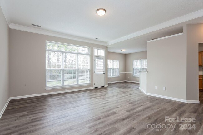 Foto del edificio - 4501 Keeneland Ln