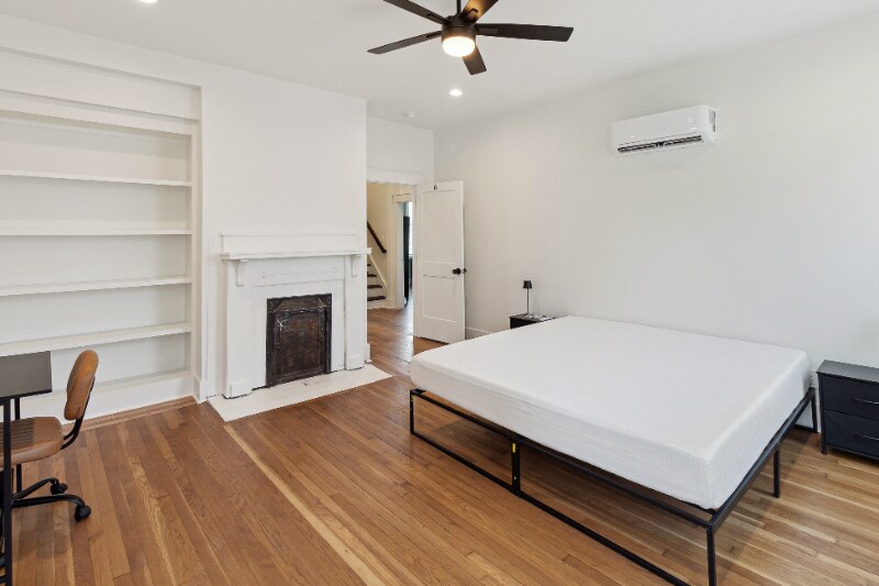 Foto principal - 1133 E Henry St