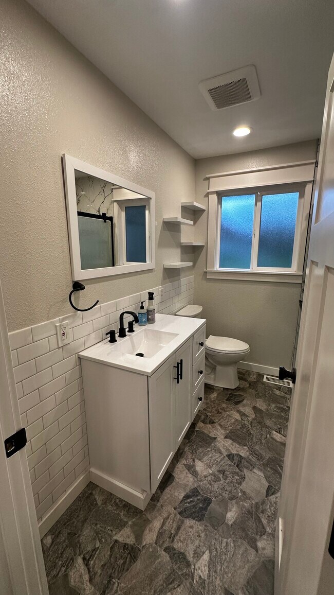 Foto del edificio - 340 SE 26th Ave