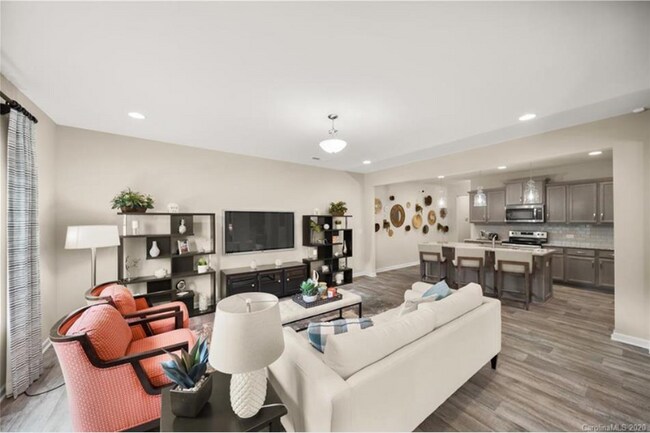 Foto del edificio - 8604 River Ridge Dr