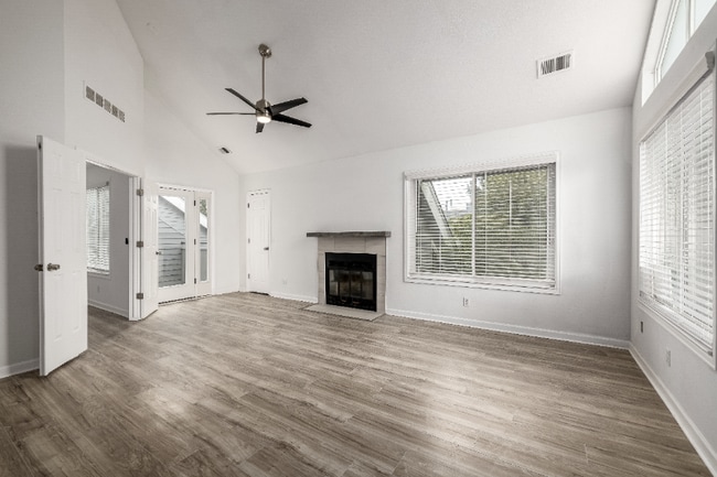 Photo - 8500 E Jefferson Ave Apartment