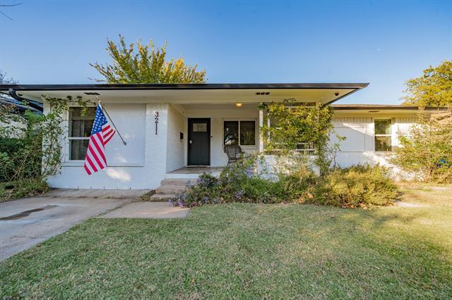 Primary Photo - 3211 Crest Ridge Dr