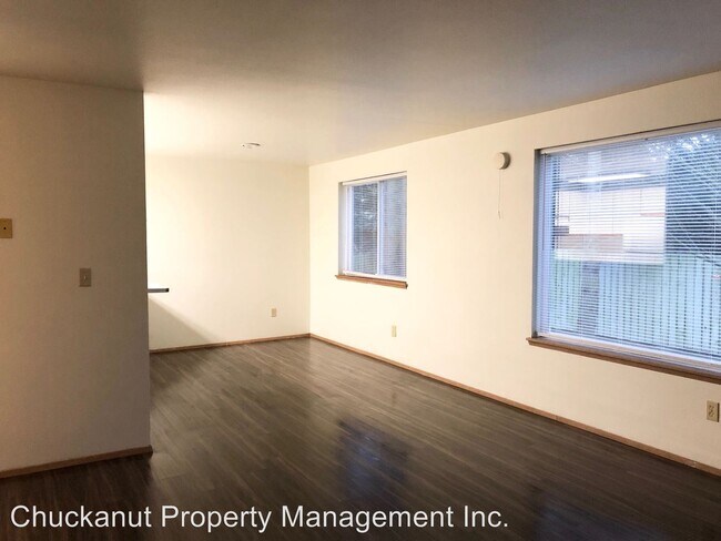 Building Photo - 405-475 S Norris St
