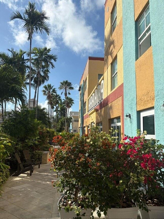 Building Photo - 1308 Drexel Ave