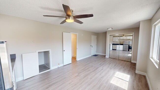 Interior Photo - The Tropicana