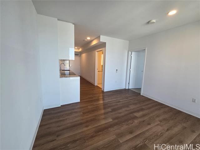 Foto del edificio - 987 Queen St