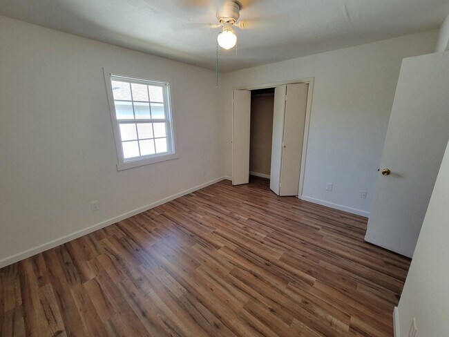 Foto del edificio - College Station - 3 Bedroom/2 Bath - 2 sto...