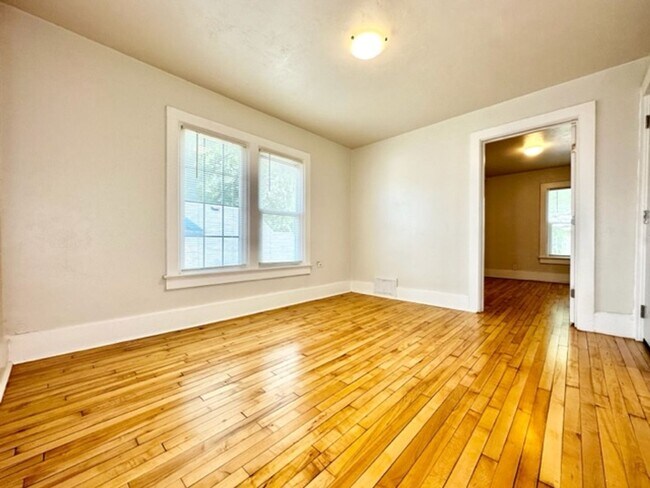 Foto del edificio - 1281 Elm St