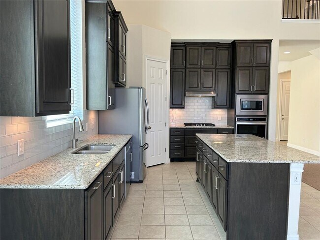 Building Photo - 3005 Zelma Dr