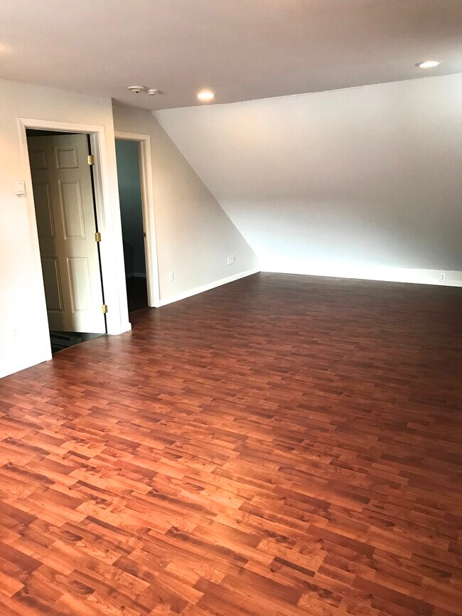 Foto del edificio - 13 Depot St