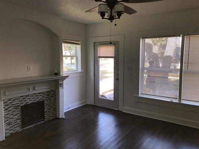 Building Photo - 5814 Marquita Ave