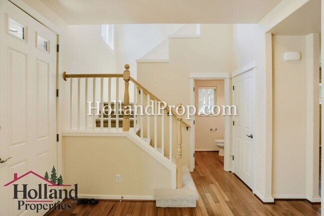 Foto del edificio - Excellent Condition Hillsboro Home In Great Location!