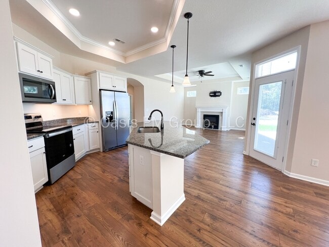 Building Photo - 201 Eisley Ln