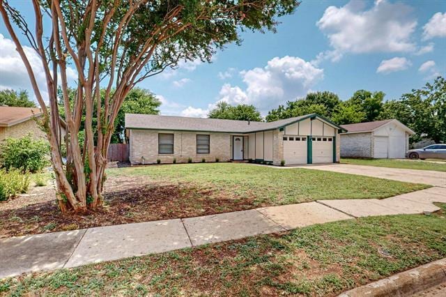 Building Photo - 1538 Oakbrook St