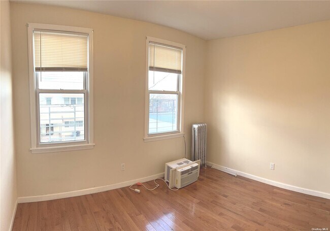 Foto del edificio - 78-34 69th Ave