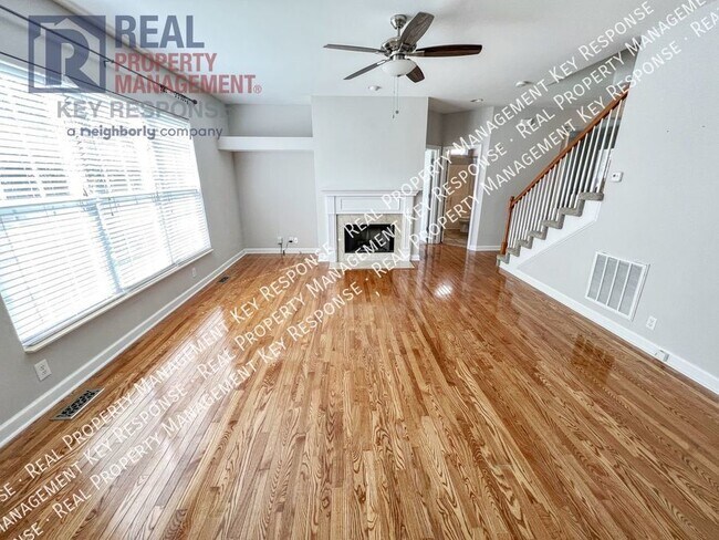 Building Photo - Gorgeous 5 bedroom brick home in Chesapeak...