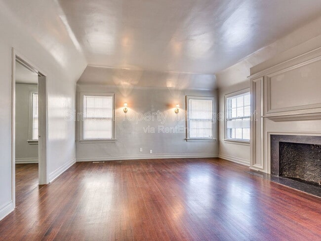 Foto del edificio - 816 NE 20th St